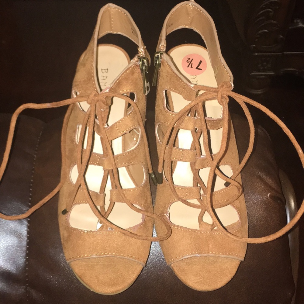 Super cute Heels